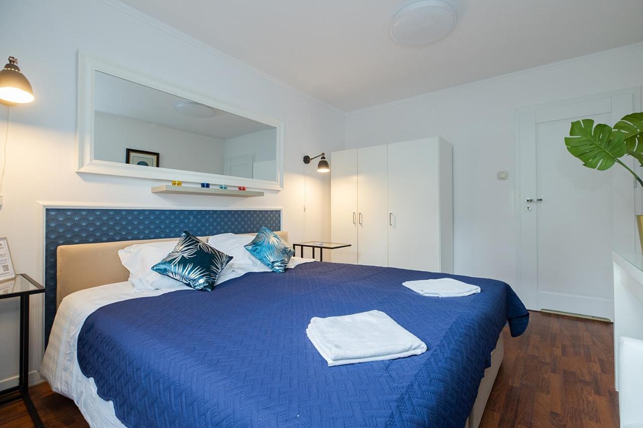 Unit Rooms Warszawa By Metro Rondo Onz Short Rent Idealne Pokoje Na Nocleg W Warszawie Екстериор снимка