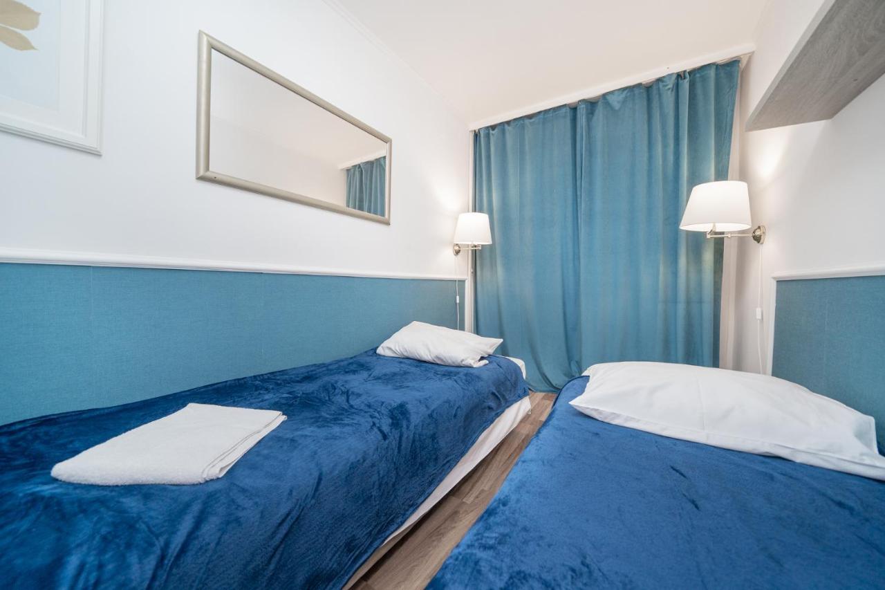 Unit Rooms Warszawa By Metro Rondo Onz Short Rent Idealne Pokoje Na Nocleg W Warszawie Екстериор снимка