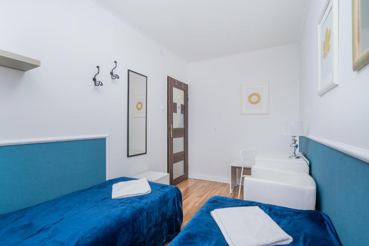 Unit Rooms Warszawa By Metro Rondo Onz Short Rent Idealne Pokoje Na Nocleg W Warszawie Екстериор снимка