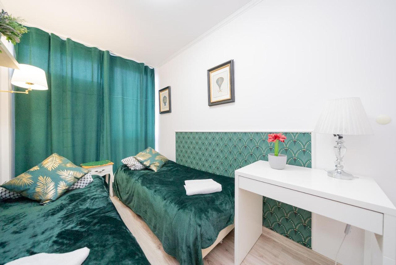 Unit Rooms Warszawa By Metro Rondo Onz Short Rent Idealne Pokoje Na Nocleg W Warszawie Екстериор снимка