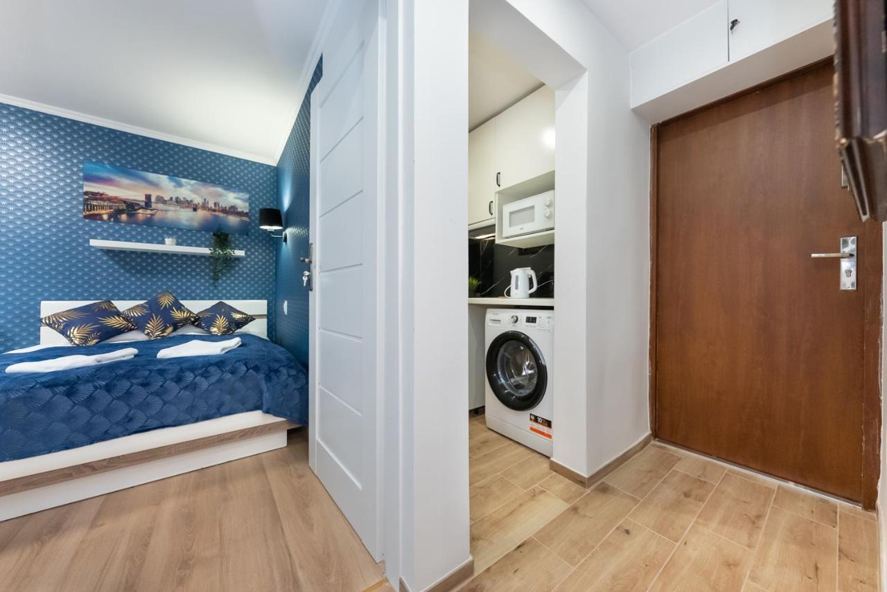 Unit Rooms Warszawa By Metro Rondo Onz Short Rent Idealne Pokoje Na Nocleg W Warszawie Екстериор снимка