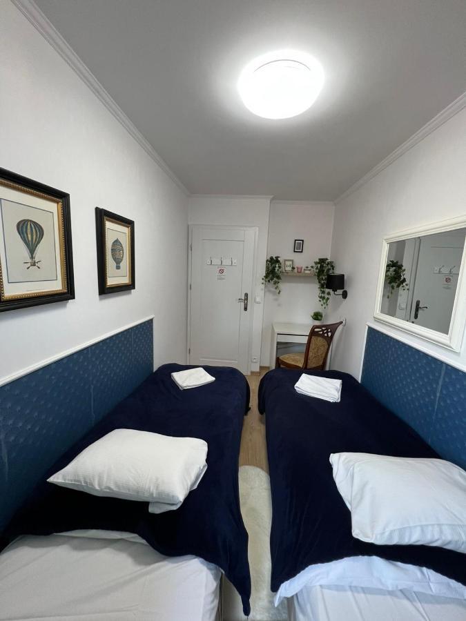 Unit Rooms Warszawa By Metro Rondo Onz Short Rent Idealne Pokoje Na Nocleg W Warszawie Екстериор снимка