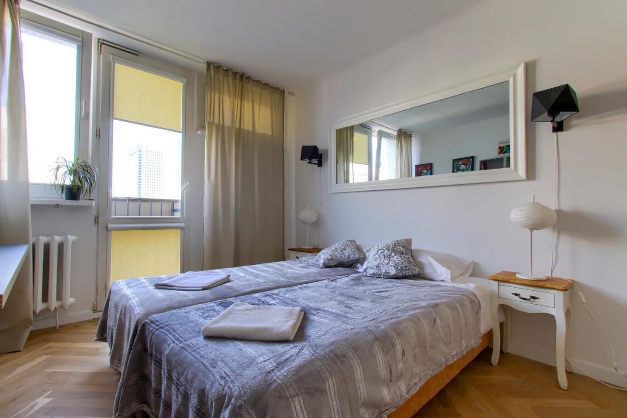 Unit Rooms Warszawa By Metro Rondo Onz Short Rent Idealne Pokoje Na Nocleg W Warszawie Екстериор снимка