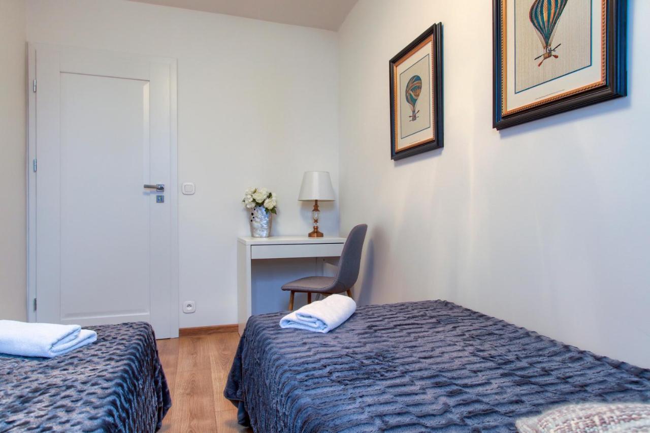 Unit Rooms Warszawa By Metro Rondo Onz Short Rent Idealne Pokoje Na Nocleg W Warszawie Екстериор снимка