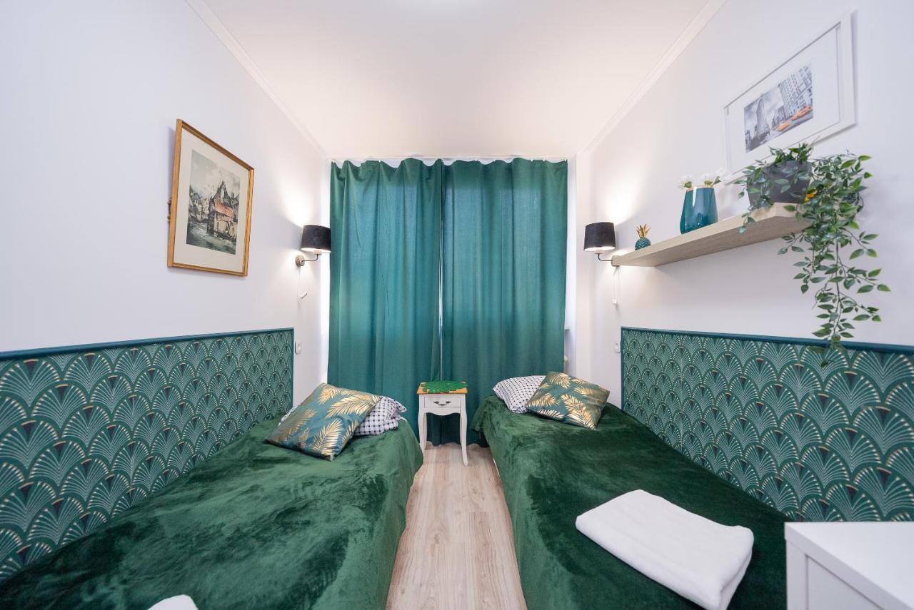 Unit Rooms Warszawa By Metro Rondo Onz Short Rent Idealne Pokoje Na Nocleg W Warszawie Екстериор снимка