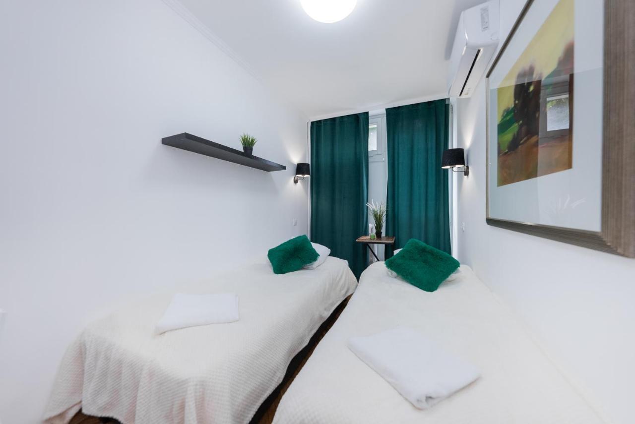 Unit Rooms Warszawa By Metro Rondo Onz Short Rent Idealne Pokoje Na Nocleg W Warszawie Екстериор снимка