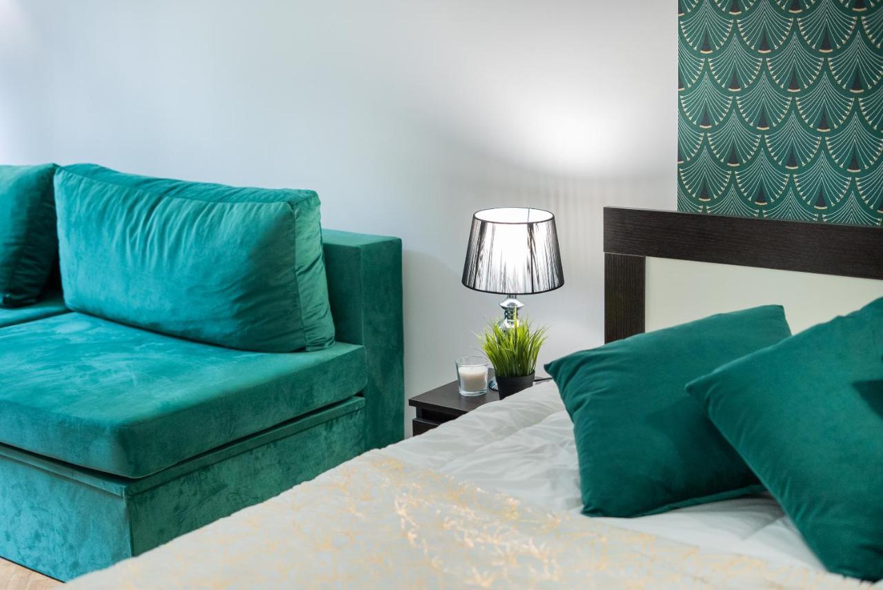 Unit Rooms Warszawa By Metro Rondo Onz Short Rent Idealne Pokoje Na Nocleg W Warszawie Екстериор снимка
