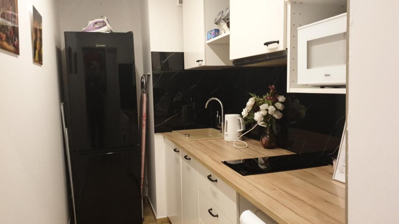 Unit Rooms Warszawa By Metro Rondo Onz Short Rent Idealne Pokoje Na Nocleg W Warszawie Екстериор снимка
